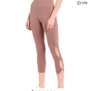 Free People Movement Mauve Tan Brown Neutral Cropped Cutout leggings size Small